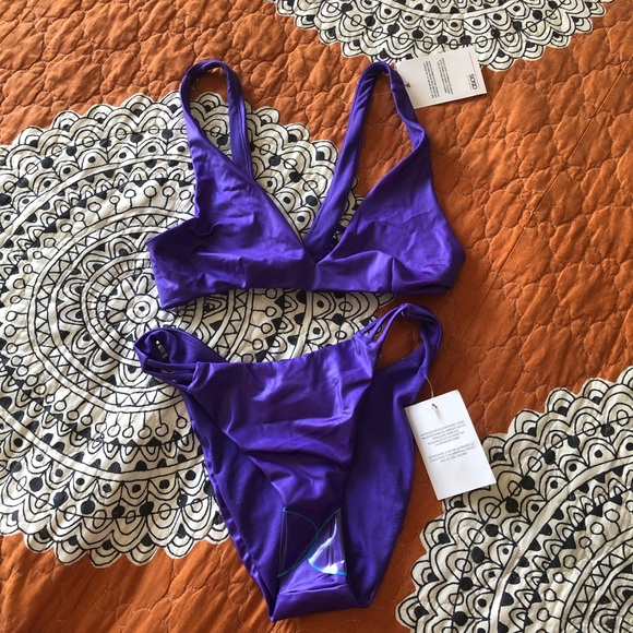 ASOS Glossy Purple Bikini Set - Picture 4 of 4